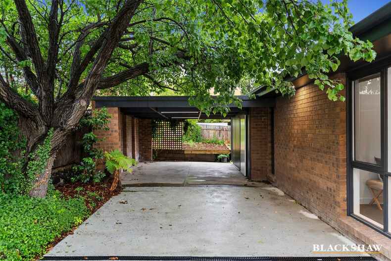 11 Riordan Street Fadden 11 Riordan Street Fadden