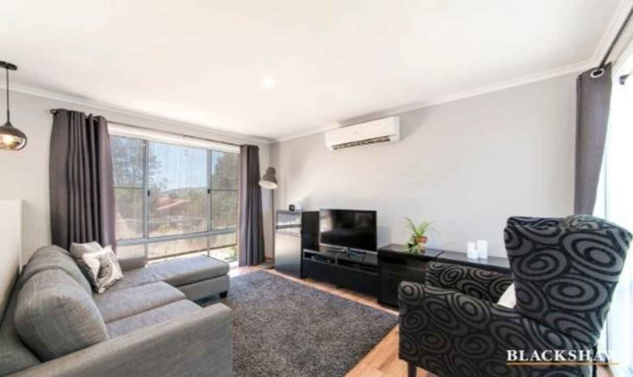 3 Revell Close Gordon