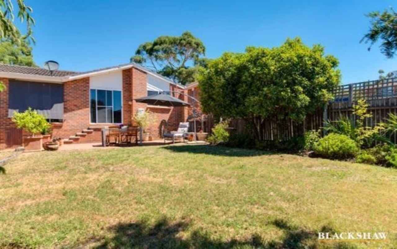 3 Revell Close Gordon