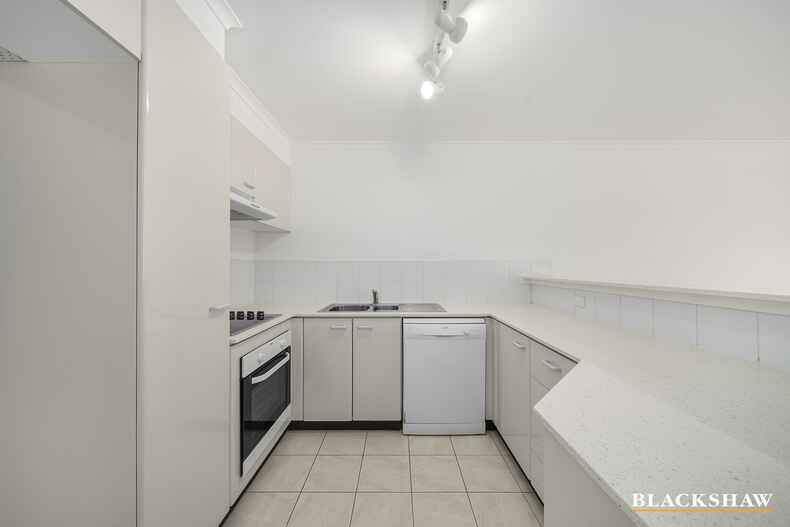 18/44 Jerrabomberra Avenue Narrabundah 18/44 Jerrabomberra Avenue Narrabundah