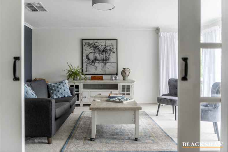 14 Adamson Crescent Wanniassa