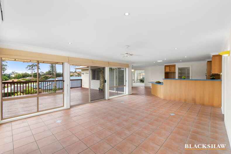 4-6 Lawson Place Sunshine Bay