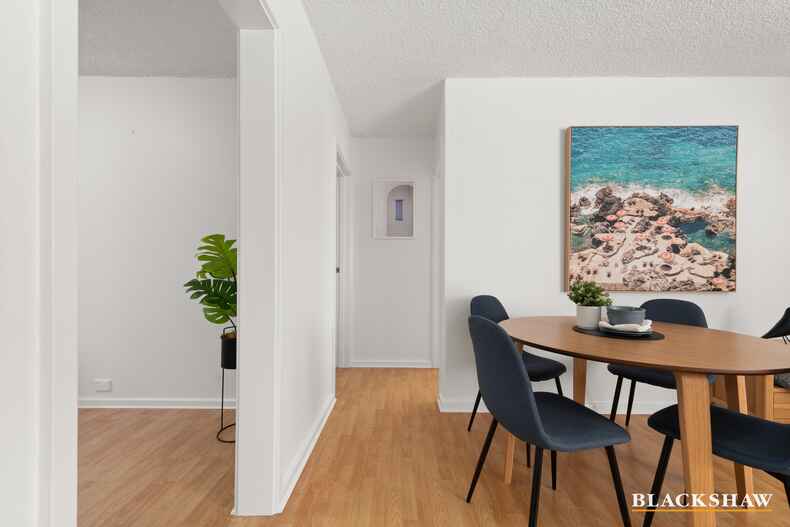 8/8-16 Walsh Place Curtin