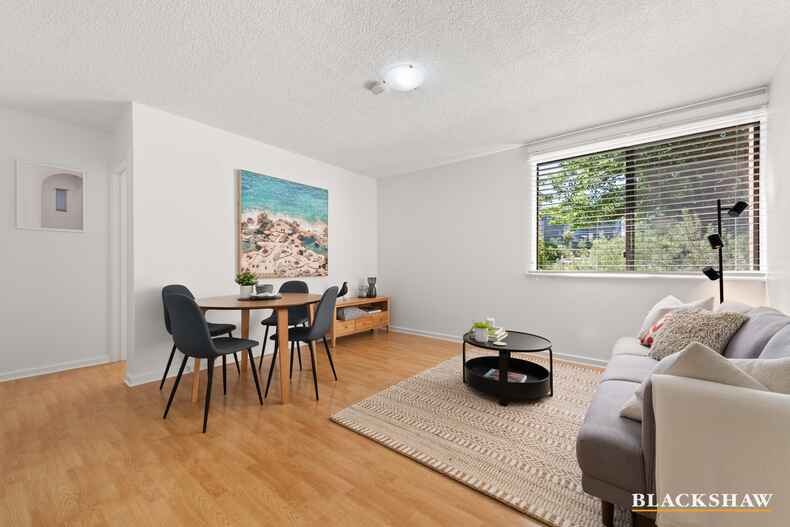 8/8-16 Walsh Place Curtin