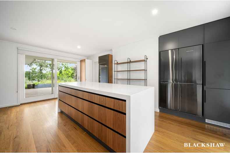 12 Holmes Crescent Campbell