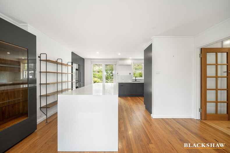 12 Holmes Crescent Campbell