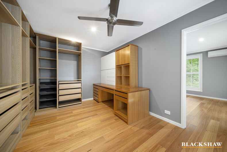 12 Holmes Crescent Campbell