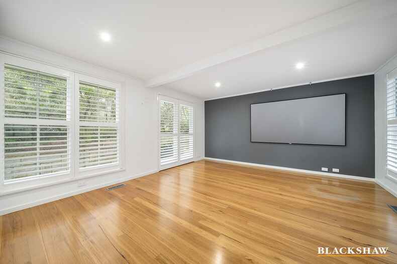 12 Holmes Crescent Campbell