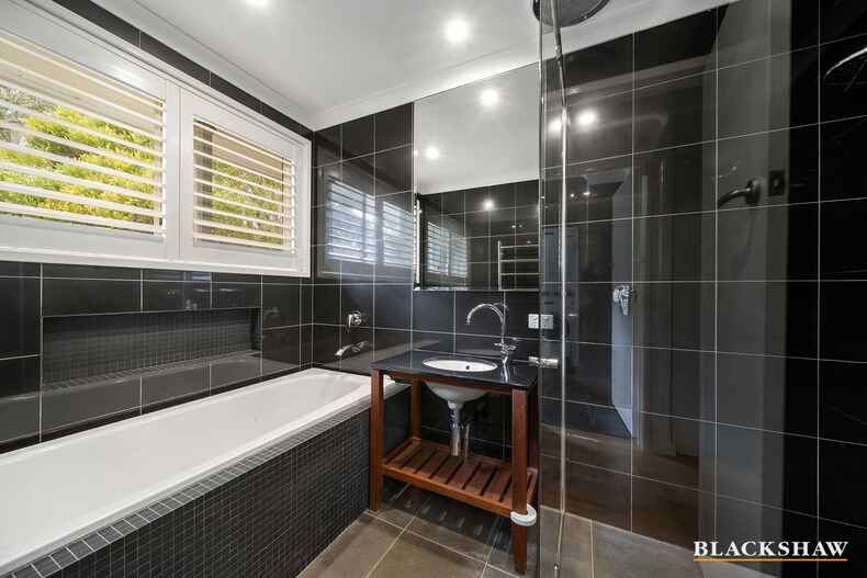 12 Holmes Crescent Campbell