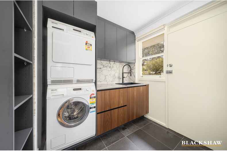 12 Holmes Crescent Campbell