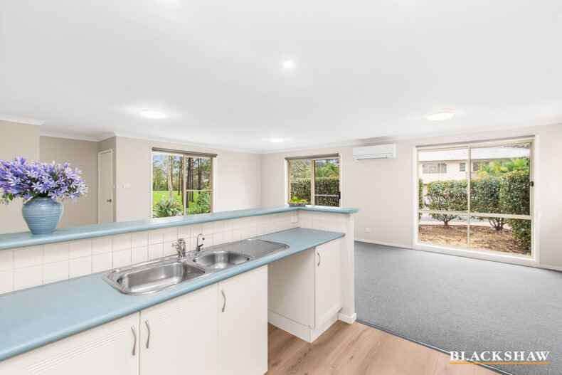 2 Stuart Place Sunshine Bay
