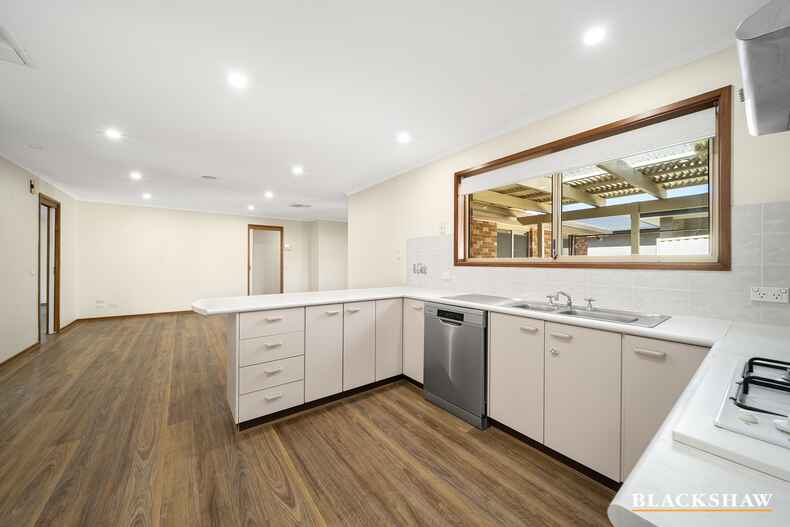 8 Sid Barnes Crescent Gordon 8 Sid Barnes Crescent Gordon