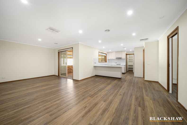 8 Sid Barnes Crescent Gordon 8 Sid Barnes Crescent Gordon