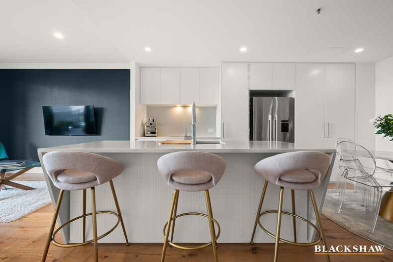 602/59 Constitution Avenue Campbell