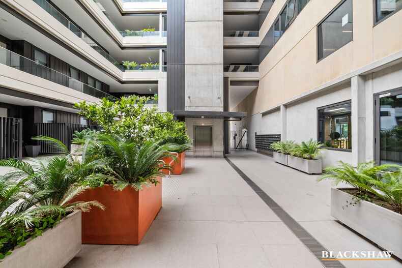 602/59 Constitution Avenue Campbell