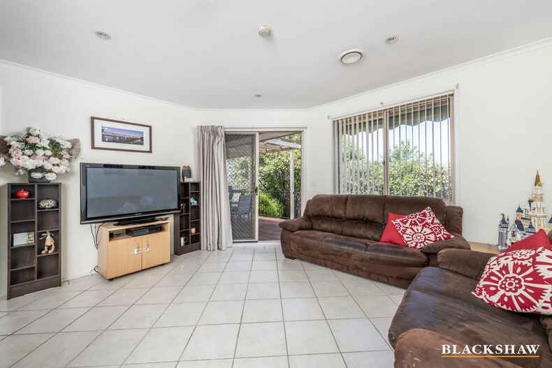 11/26 William Hudson Crescent Monash