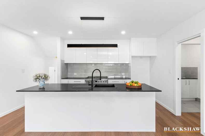 1/20 Throsby Crescent Sunshine Bay 1/20 Throsby Crescent Sunshine Bay