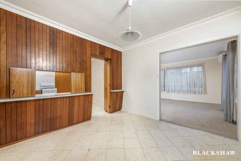 7 Curlewis Crescent Garran