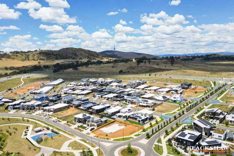 93 McDonagh Crescent Whitlam