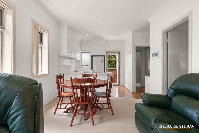 13/17 Majura Avenue Dickson