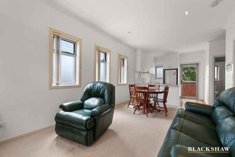 13/17 Majura Avenue Dickson