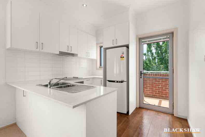 13/17 Majura Avenue Dickson