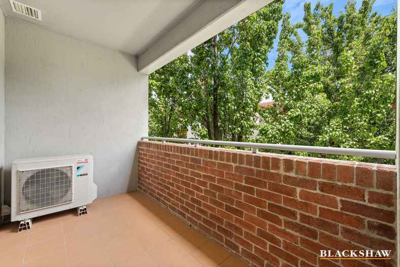 13/17 Majura Avenue Dickson