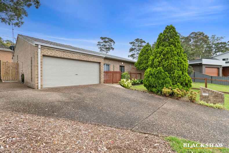 2 White Sands Place Denhams Beach 2 White Sands Place Denhams Beach