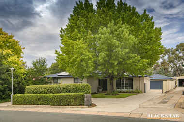 43 Barnard Circuit Florey