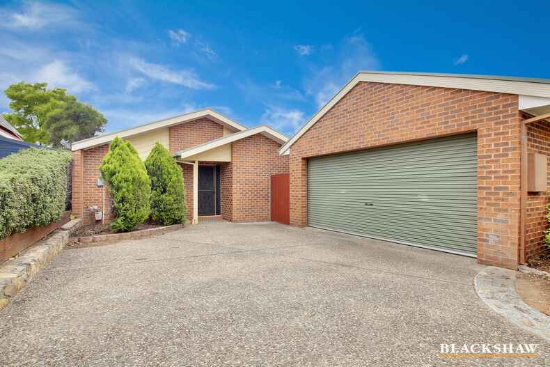 8 Lockhart Place Amaroo
