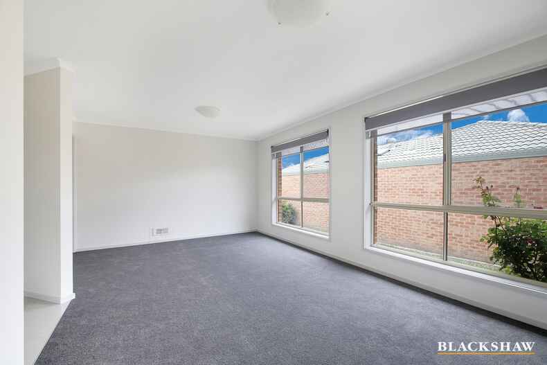 8 Lockhart Place Amaroo 8 Lockhart Place Amaroo