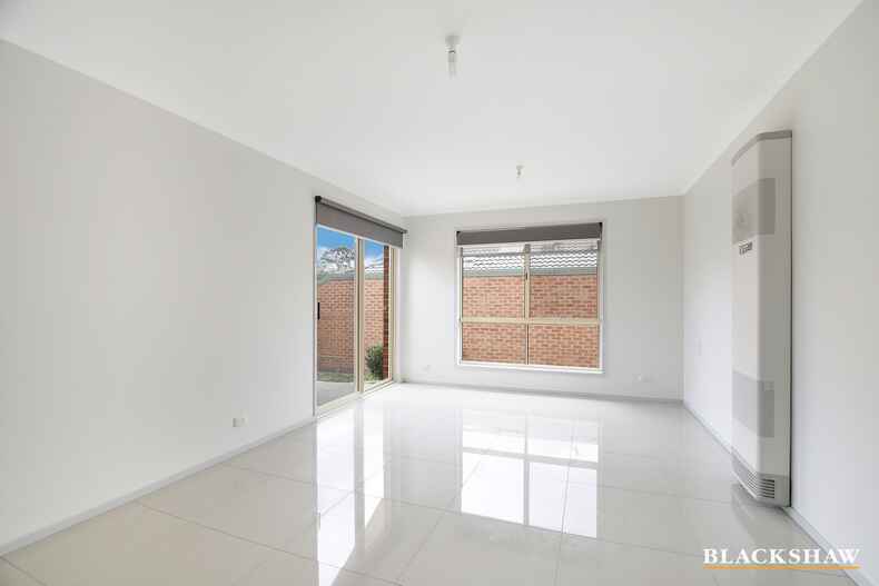 8 Lockhart Place Amaroo 8 Lockhart Place Amaroo