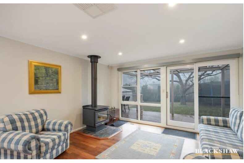 9 Gilmore Crescent Garran