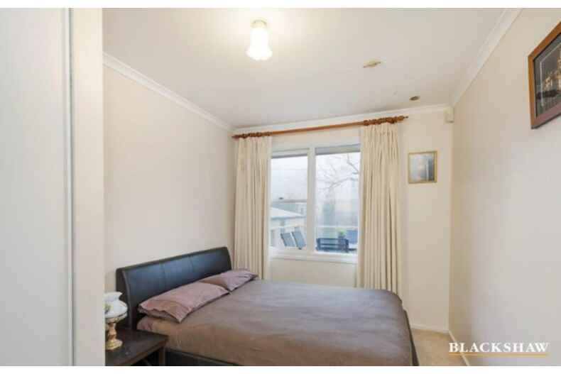 9 Gilmore Crescent Garran