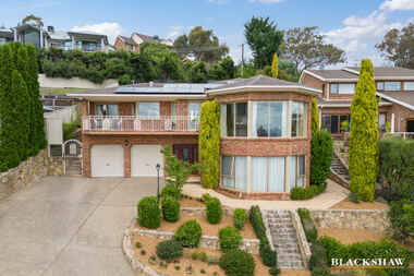 19 Tatchell Street Calwell