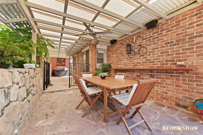 19 Tatchell Street Calwell 19 Tatchell Street Calwell