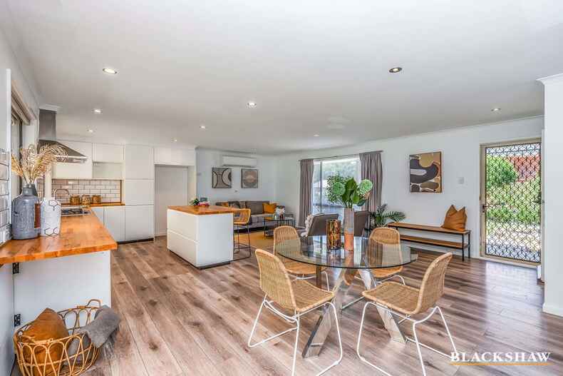 18 Whittell Crescent Florey 18 Whittell Crescent Florey
