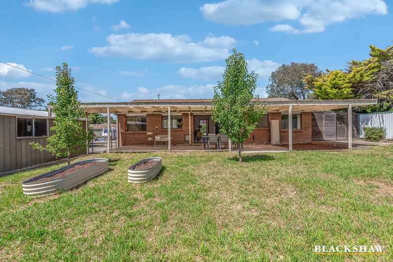 18 Whittell Crescent Florey 18 Whittell Crescent Florey
