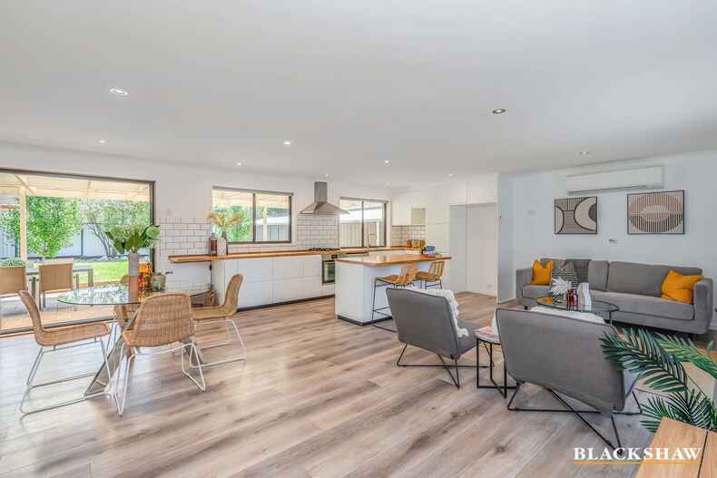 18 Whittell Crescent Florey 18 Whittell Crescent Florey