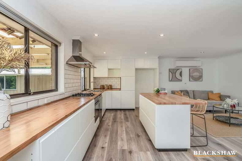 18 Whittell Crescent Florey 18 Whittell Crescent Florey