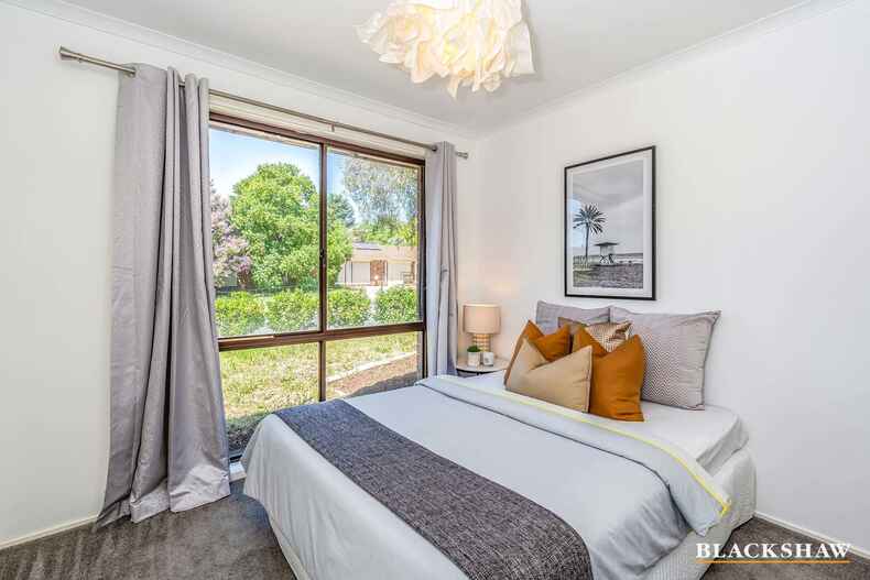 18 Whittell Crescent Florey 18 Whittell Crescent Florey