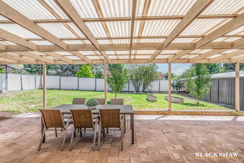 18 Whittell Crescent Florey 18 Whittell Crescent Florey