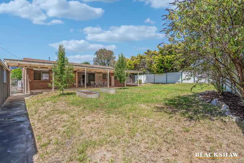 18 Whittell Crescent Florey 18 Whittell Crescent Florey