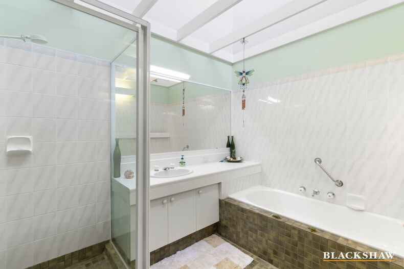 38 Calton Road Batehaven 38 Calton Road Batehaven