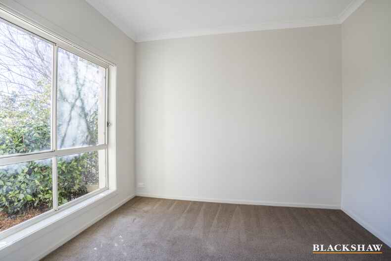 2 Megalong Crescent Harrison