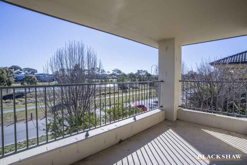 2 Megalong Crescent Harrison