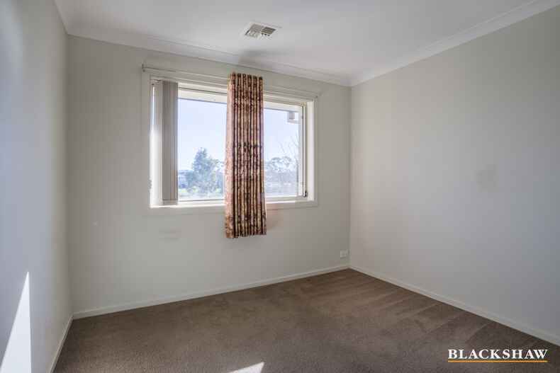 2 Megalong Crescent Harrison