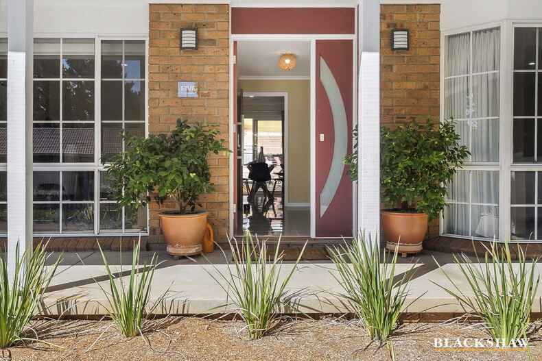 5 Belfield Crescent Florey 5 Belfield Crescent Florey