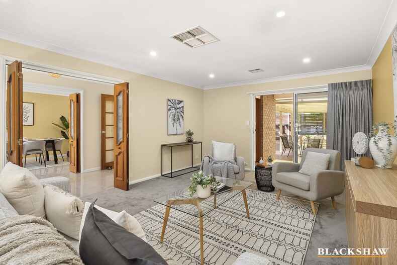 5 Belfield Crescent Florey 5 Belfield Crescent Florey