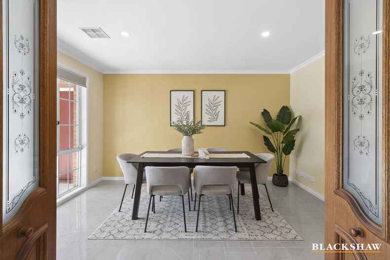 5 Belfield Crescent Florey 5 Belfield Crescent Florey
